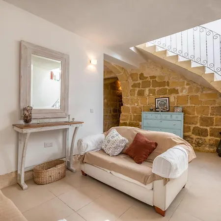 Ta'patee Pool In Gozo - Happy Holiday home *