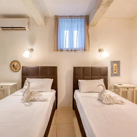 Ta'patee Pool In Gozo - Happy Holiday home Il-Wilga