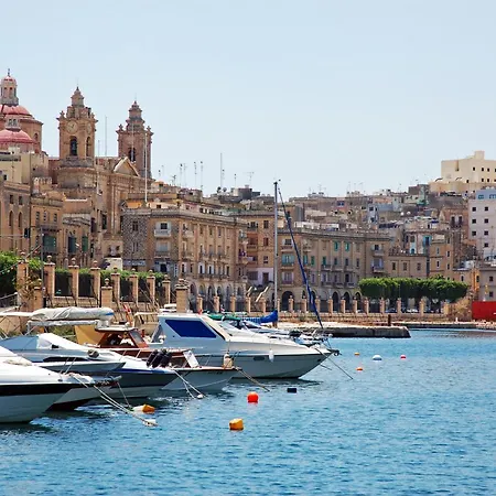 Ta'patee Pool In Gozo - Happy Il-Wilga